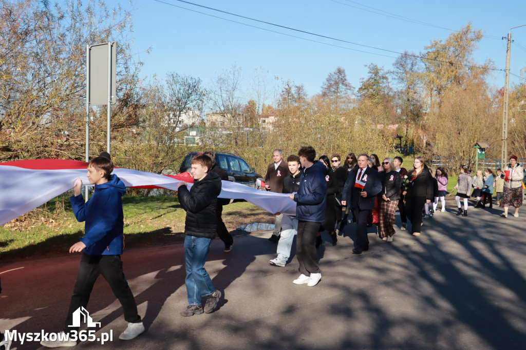 Fotorelacja I: Obchody 107. ROCZNICY ODZYSKANIA NIEPODLEGŁOŚCI na rynku w Koziegłowach