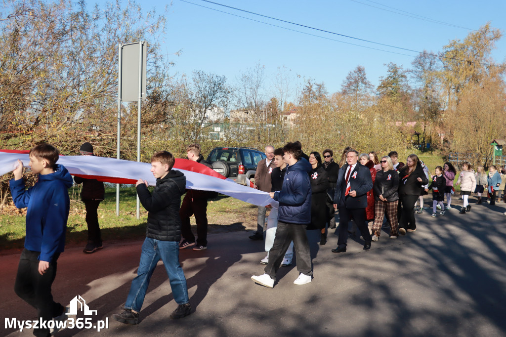 Fotorelacja I: Obchody 107. ROCZNICY ODZYSKANIA NIEPODLEGŁOŚCI na rynku w Koziegłowach