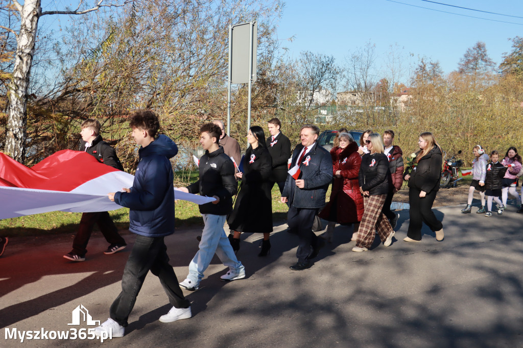 Fotorelacja I: Obchody 107. ROCZNICY ODZYSKANIA NIEPODLEGŁOŚCI na rynku w Koziegłowach