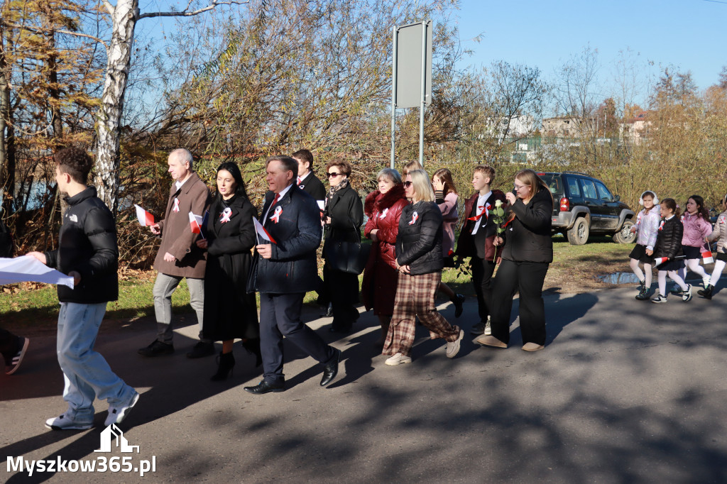 Fotorelacja I: Obchody 107. ROCZNICY ODZYSKANIA NIEPODLEGŁOŚCI na rynku w Koziegłowach