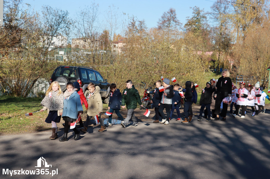 Fotorelacja I: Obchody 107. ROCZNICY ODZYSKANIA NIEPODLEGŁOŚCI na rynku w Koziegłowach