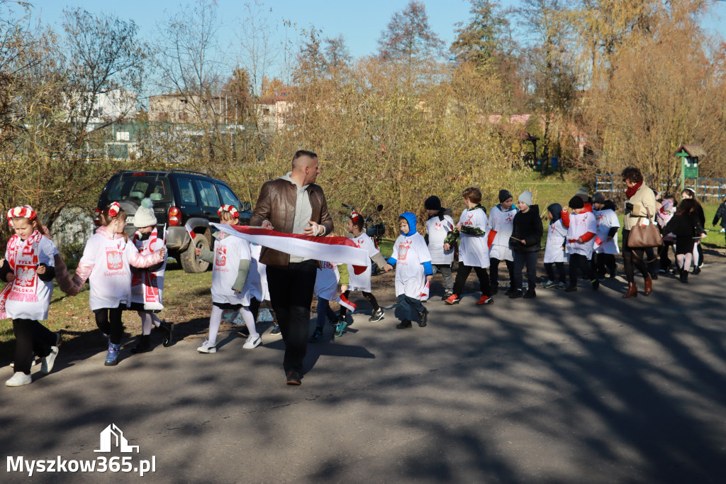 Fotorelacja I: Obchody 107. ROCZNICY ODZYSKANIA NIEPODLEGŁOŚCI na rynku w Koziegłowach