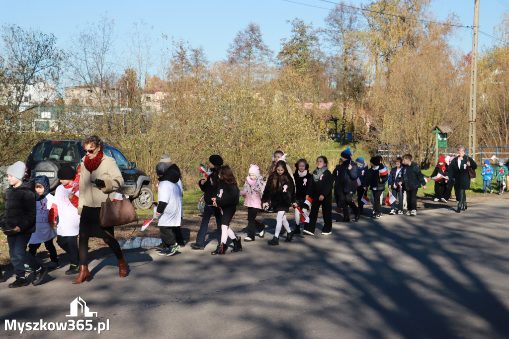 Fotorelacja I: Obchody 107. ROCZNICY ODZYSKANIA NIEPODLEGŁOŚCI na rynku w Koziegłowach