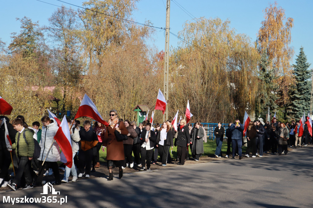 Fotorelacja I: Obchody 107. ROCZNICY ODZYSKANIA NIEPODLEGŁOŚCI na rynku w Koziegłowach