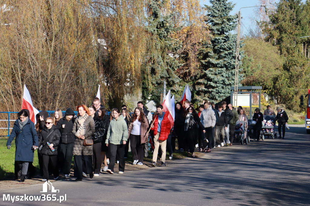 Fotorelacja I: Obchody 107. ROCZNICY ODZYSKANIA NIEPODLEGŁOŚCI na rynku w Koziegłowach
