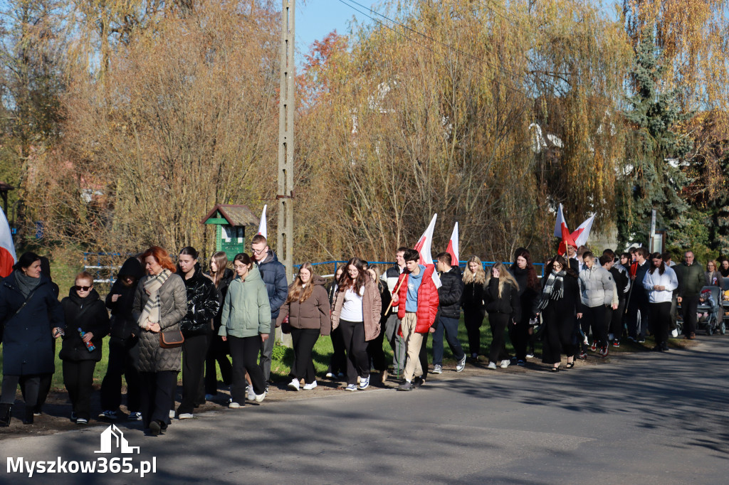 Fotorelacja I: Obchody 107. ROCZNICY ODZYSKANIA NIEPODLEGŁOŚCI na rynku w Koziegłowach