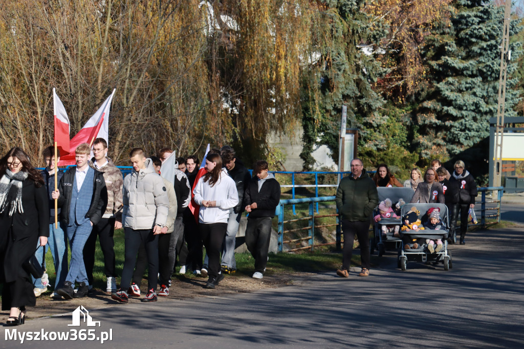 Fotorelacja I: Obchody 107. ROCZNICY ODZYSKANIA NIEPODLEGŁOŚCI na rynku w Koziegłowach