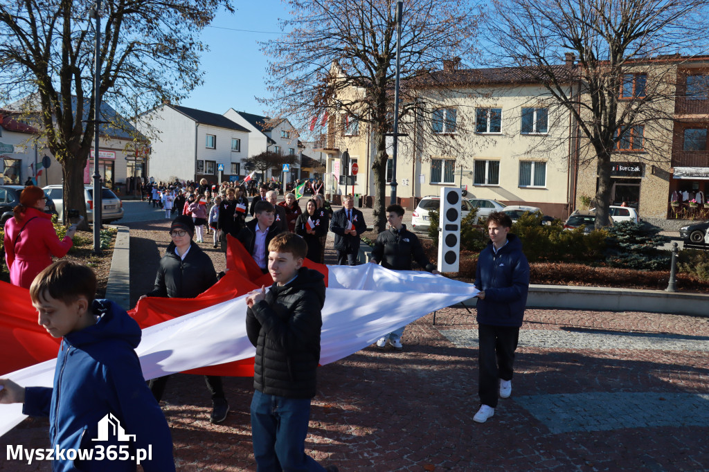 Fotorelacja I: Obchody 107. ROCZNICY ODZYSKANIA NIEPODLEGŁOŚCI na rynku w Koziegłowach