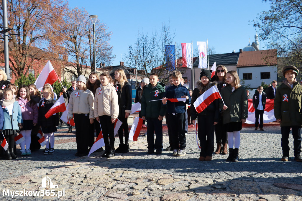 Fotorelacja I: Obchody 107. ROCZNICY ODZYSKANIA NIEPODLEGŁOŚCI na rynku w Koziegłowach