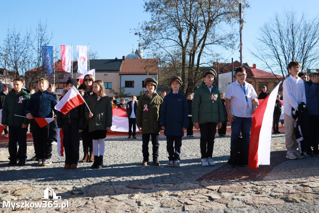 Fotorelacja I: Obchody 107. ROCZNICY ODZYSKANIA NIEPODLEGŁOŚCI na rynku w Koziegłowach