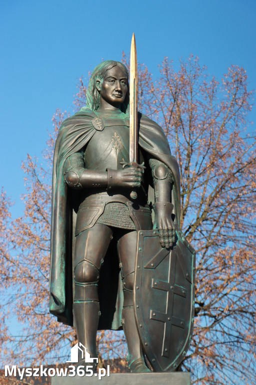 Fotorelacja I: Obchody 107. ROCZNICY ODZYSKANIA NIEPODLEGŁOŚCI na rynku w Koziegłowach