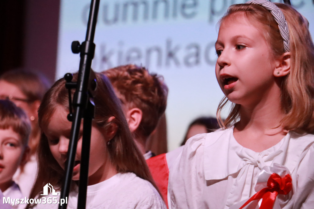 Fotorelacja II: Obchody 107. ROCZNICY ODZYSKANIA NIEPODLEGŁOŚCI na rynku w Koziegłowach
