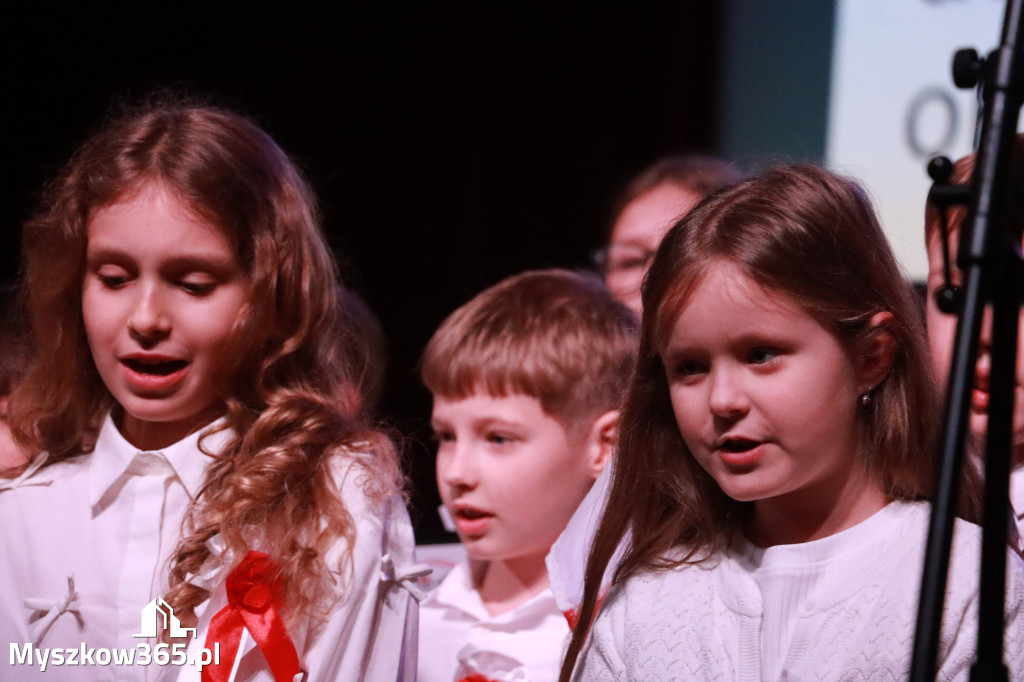 Fotorelacja II: Obchody 107. ROCZNICY ODZYSKANIA NIEPODLEGŁOŚCI na rynku w Koziegłowach