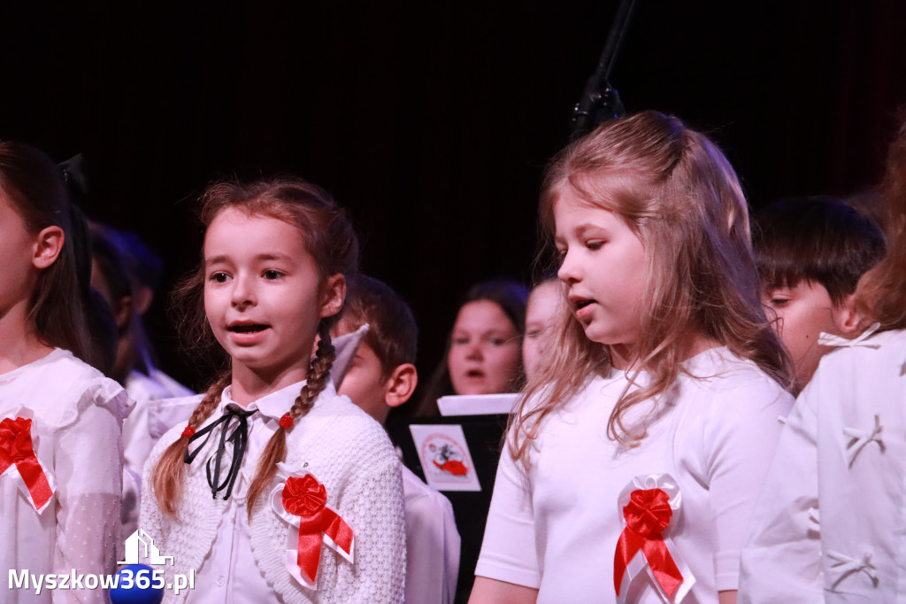 Fotorelacja II: Obchody 107. ROCZNICY ODZYSKANIA NIEPODLEGŁOŚCI na rynku w Koziegłowach