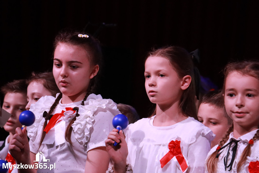 Fotorelacja II: Obchody 107. ROCZNICY ODZYSKANIA NIEPODLEGŁOŚCI na rynku w Koziegłowach