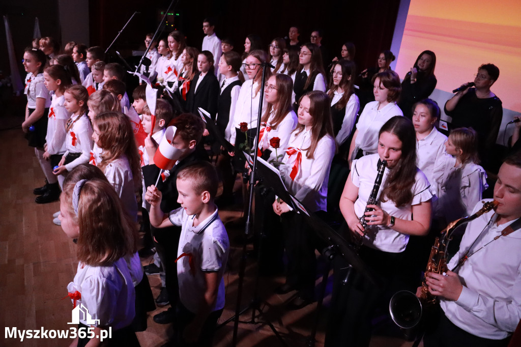Fotorelacja II: Obchody 107. ROCZNICY ODZYSKANIA NIEPODLEGŁOŚCI na rynku w Koziegłowach