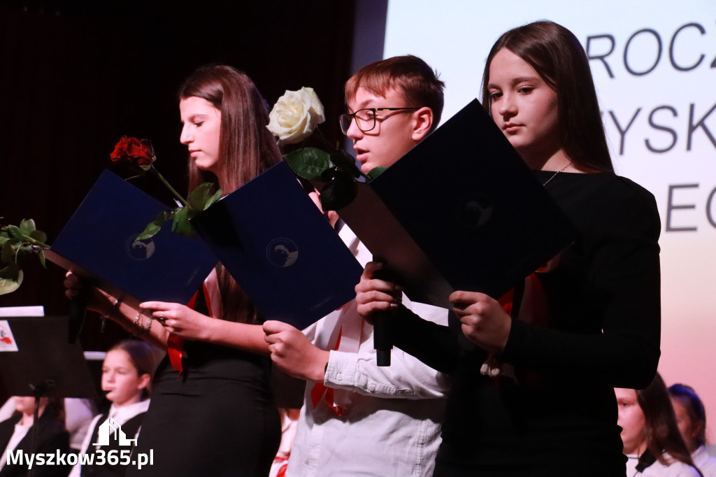 Fotorelacja II: Obchody 107. ROCZNICY ODZYSKANIA NIEPODLEGŁOŚCI na rynku w Koziegłowach