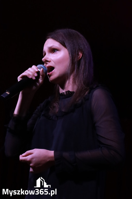 Fotorelacja II: Obchody 107. ROCZNICY ODZYSKANIA NIEPODLEGŁOŚCI na rynku w Koziegłowach