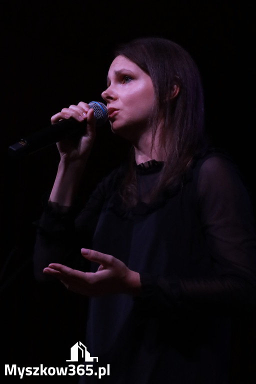 Fotorelacja II: Obchody 107. ROCZNICY ODZYSKANIA NIEPODLEGŁOŚCI na rynku w Koziegłowach