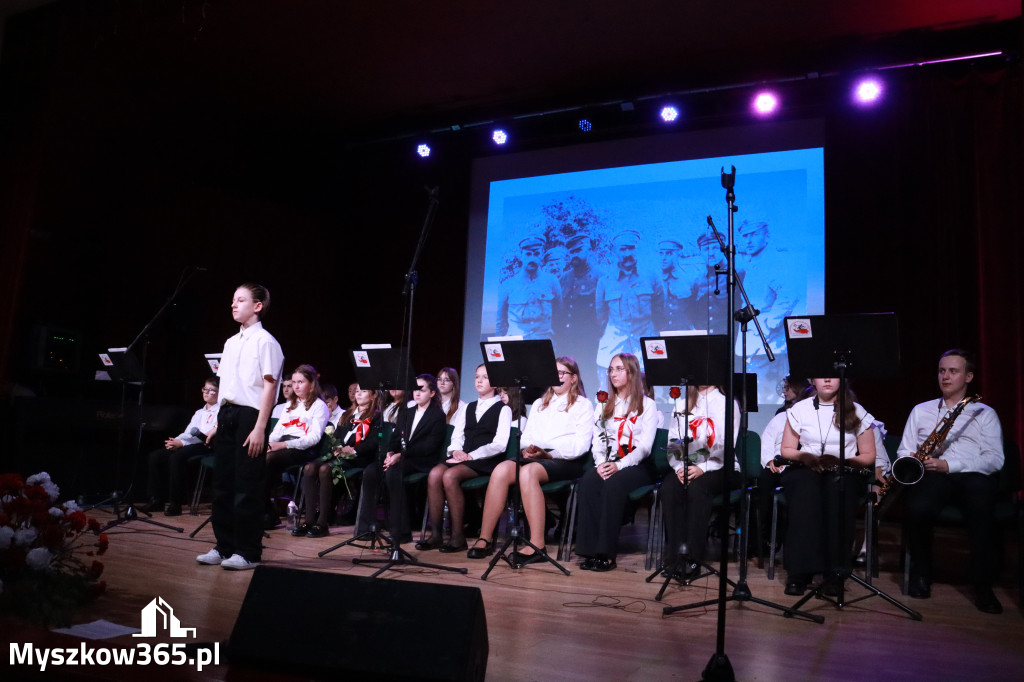 Fotorelacja II: Obchody 107. ROCZNICY ODZYSKANIA NIEPODLEGŁOŚCI na rynku w Koziegłowach