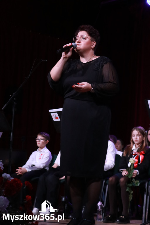 Fotorelacja II: Obchody 107. ROCZNICY ODZYSKANIA NIEPODLEGŁOŚCI na rynku w Koziegłowach