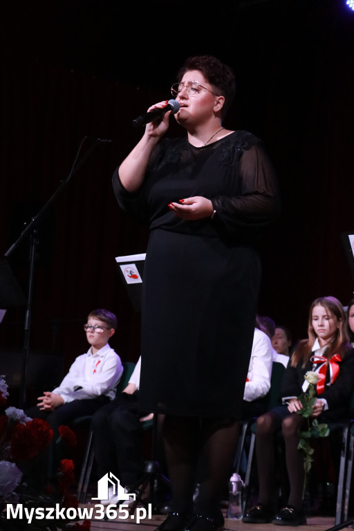 Fotorelacja II: Obchody 107. ROCZNICY ODZYSKANIA NIEPODLEGŁOŚCI na rynku w Koziegłowach