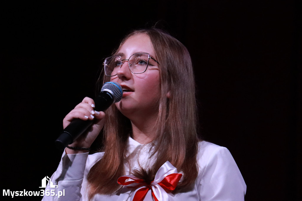 Fotorelacja II: Obchody 107. ROCZNICY ODZYSKANIA NIEPODLEGŁOŚCI na rynku w Koziegłowach