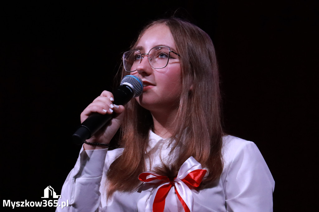 Fotorelacja II: Obchody 107. ROCZNICY ODZYSKANIA NIEPODLEGŁOŚCI na rynku w Koziegłowach