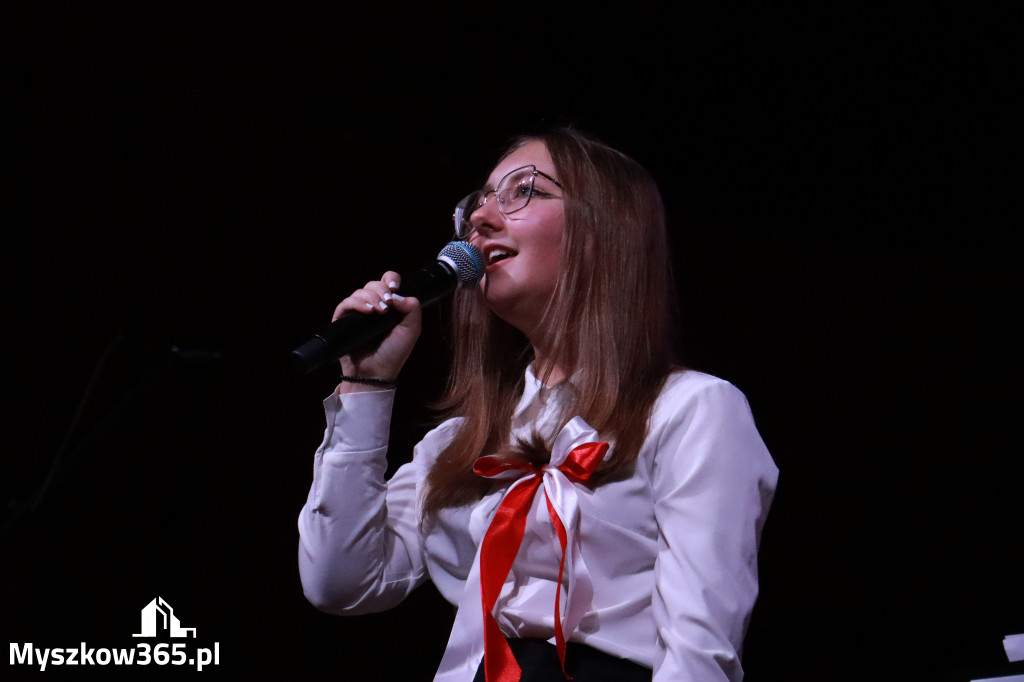 Fotorelacja II: Obchody 107. ROCZNICY ODZYSKANIA NIEPODLEGŁOŚCI na rynku w Koziegłowach