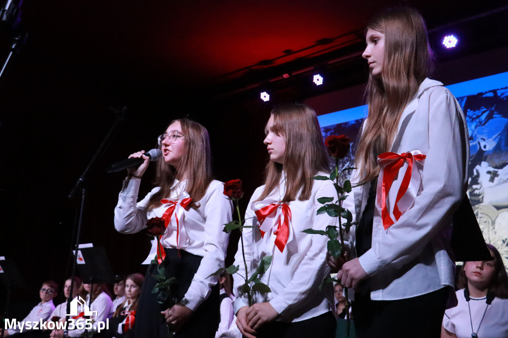 Fotorelacja II: Obchody 107. ROCZNICY ODZYSKANIA NIEPODLEGŁOŚCI na rynku w Koziegłowach