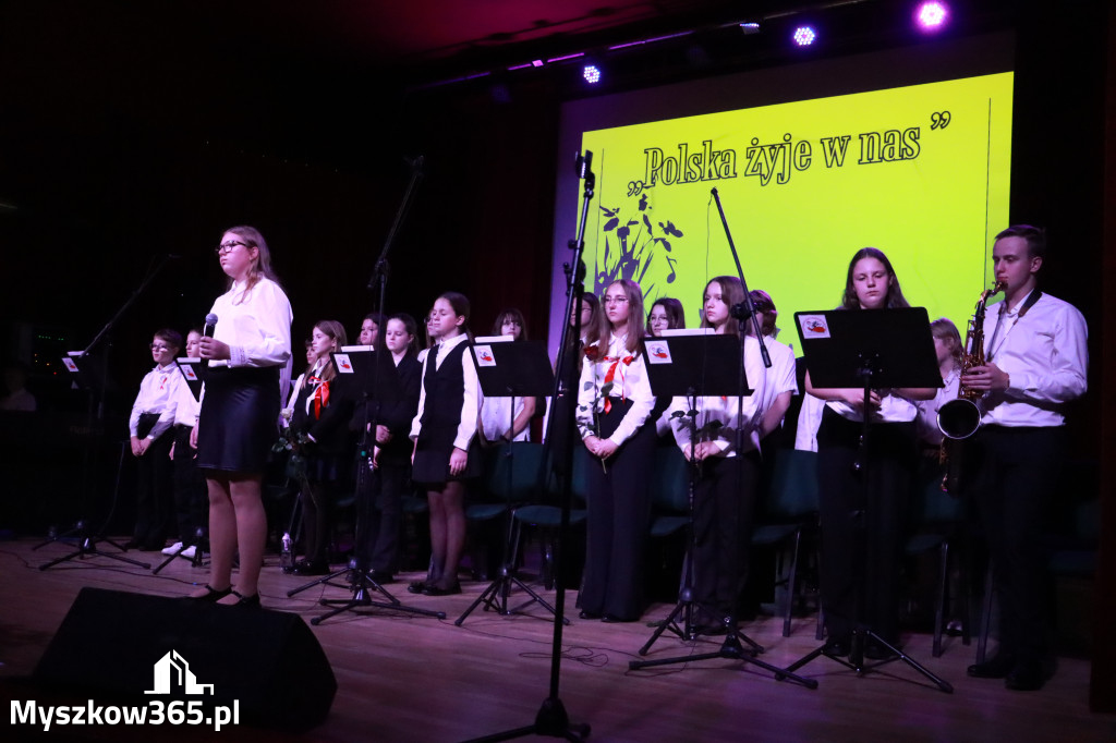 Fotorelacja II: Obchody 107. ROCZNICY ODZYSKANIA NIEPODLEGŁOŚCI na rynku w Koziegłowach