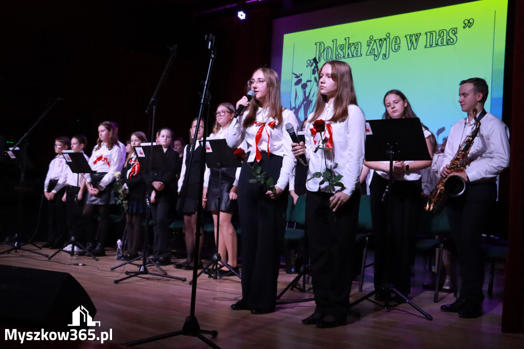 Fotorelacja II: Obchody 107. ROCZNICY ODZYSKANIA NIEPODLEGŁOŚCI na rynku w Koziegłowach