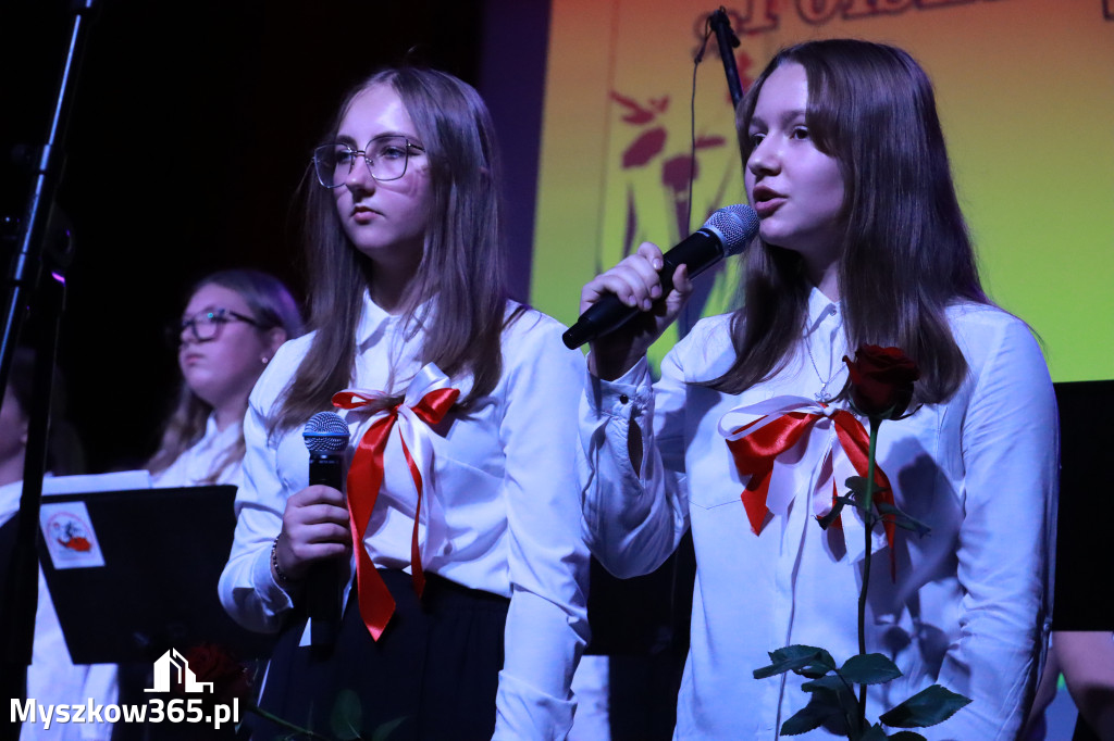 Fotorelacja II: Obchody 107. ROCZNICY ODZYSKANIA NIEPODLEGŁOŚCI na rynku w Koziegłowach