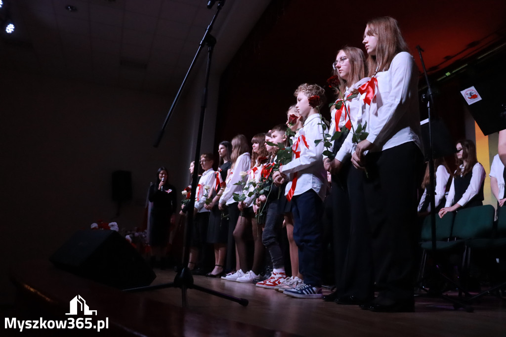 Fotorelacja II: Obchody 107. ROCZNICY ODZYSKANIA NIEPODLEGŁOŚCI na rynku w Koziegłowach