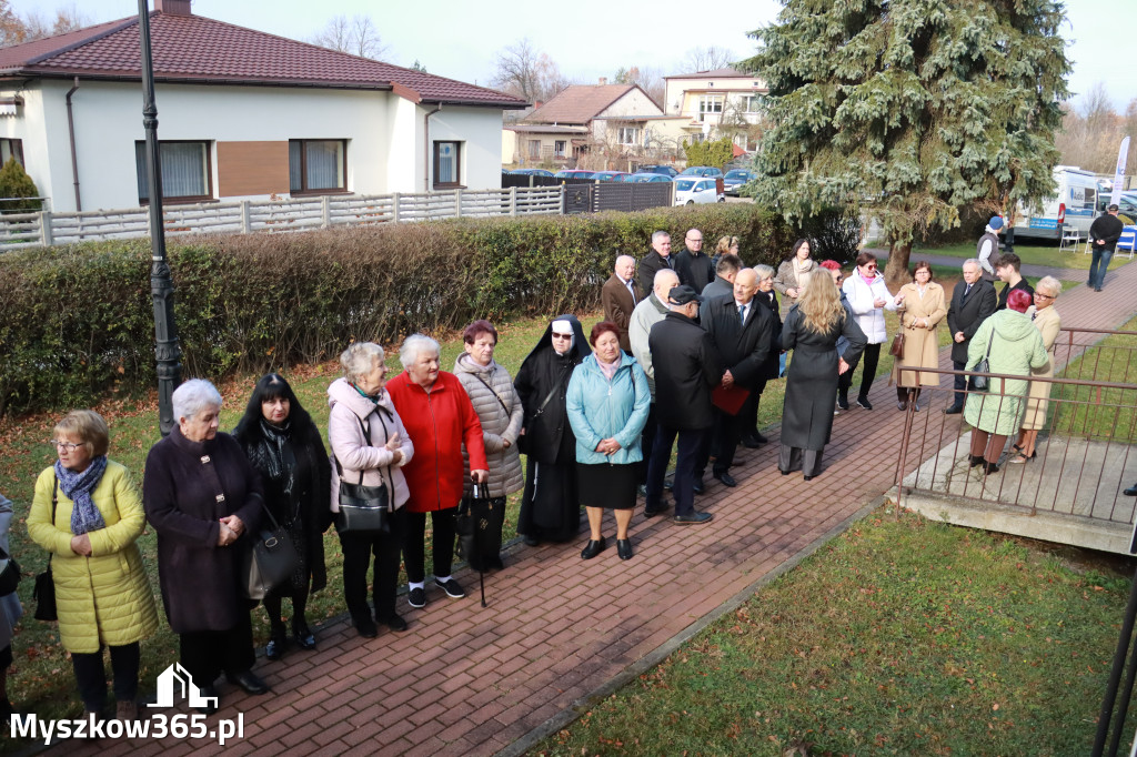 Fotorelacja: Odsłonięcie tablicy pamiątkowej oraz Biała Sobota w Poraju