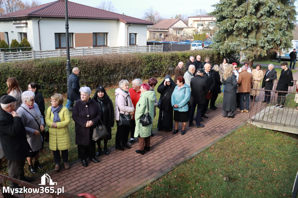 Fotorelacja: Odsłonięcie tablicy pamiątkowej oraz Biała Sobota w Poraju
