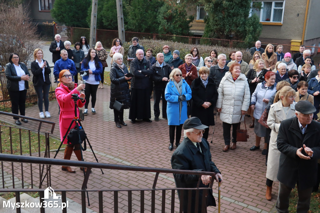 Fotorelacja: Odsłonięcie tablicy pamiątkowej oraz Biała Sobota w Poraju