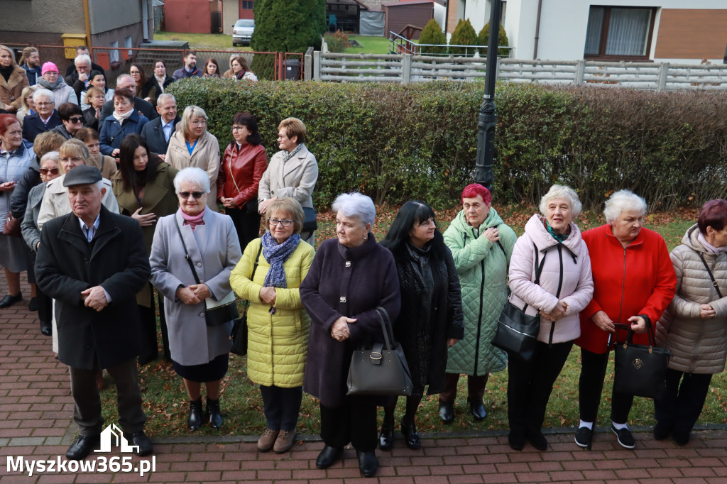 Fotorelacja: Odsłonięcie tablicy pamiątkowej oraz Biała Sobota w Poraju