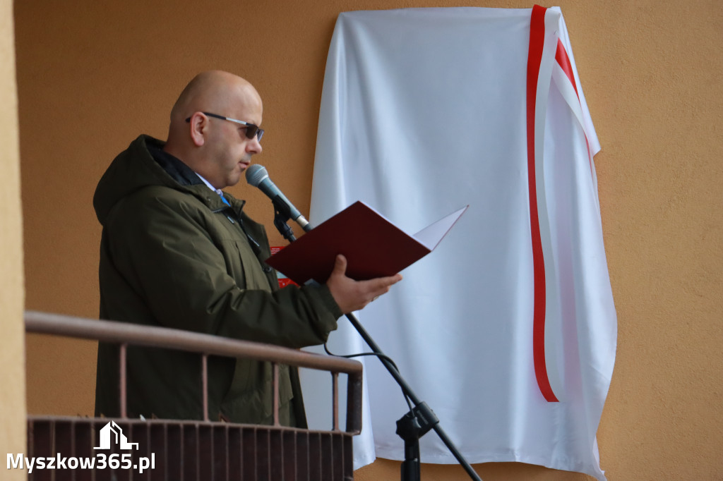 Fotorelacja: Odsłonięcie tablicy pamiątkowej oraz Biała Sobota w Poraju