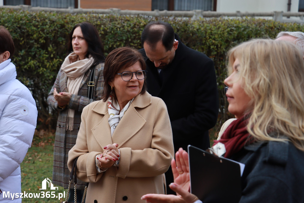 Fotorelacja: Odsłonięcie tablicy pamiątkowej oraz Biała Sobota w Poraju
