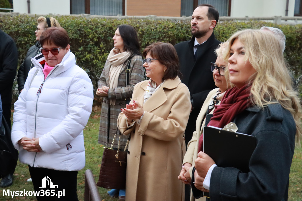 Fotorelacja: Odsłonięcie tablicy pamiątkowej oraz Biała Sobota w Poraju