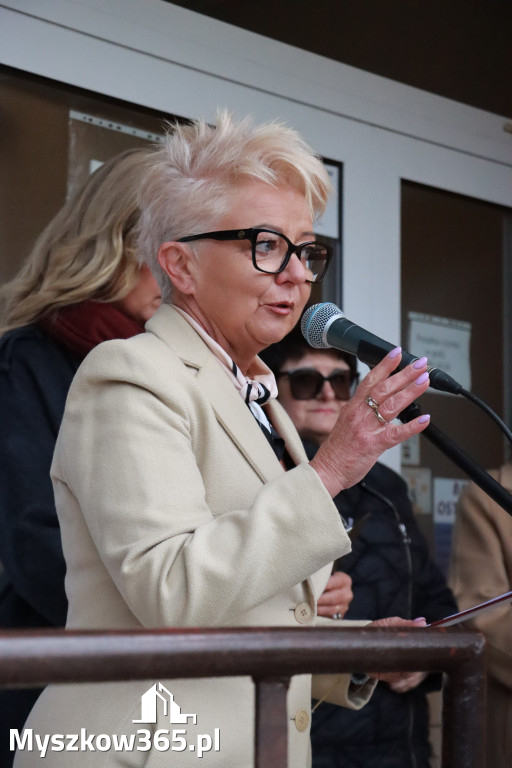 Fotorelacja: Odsłonięcie tablicy pamiątkowej oraz Biała Sobota w Poraju