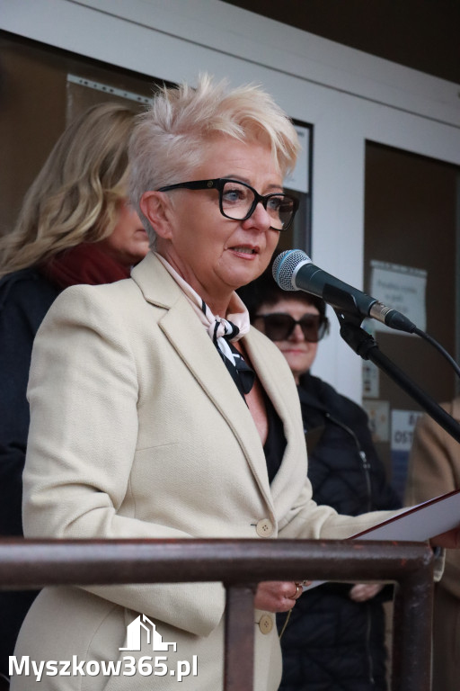 Fotorelacja: Odsłonięcie tablicy pamiątkowej oraz Biała Sobota w Poraju