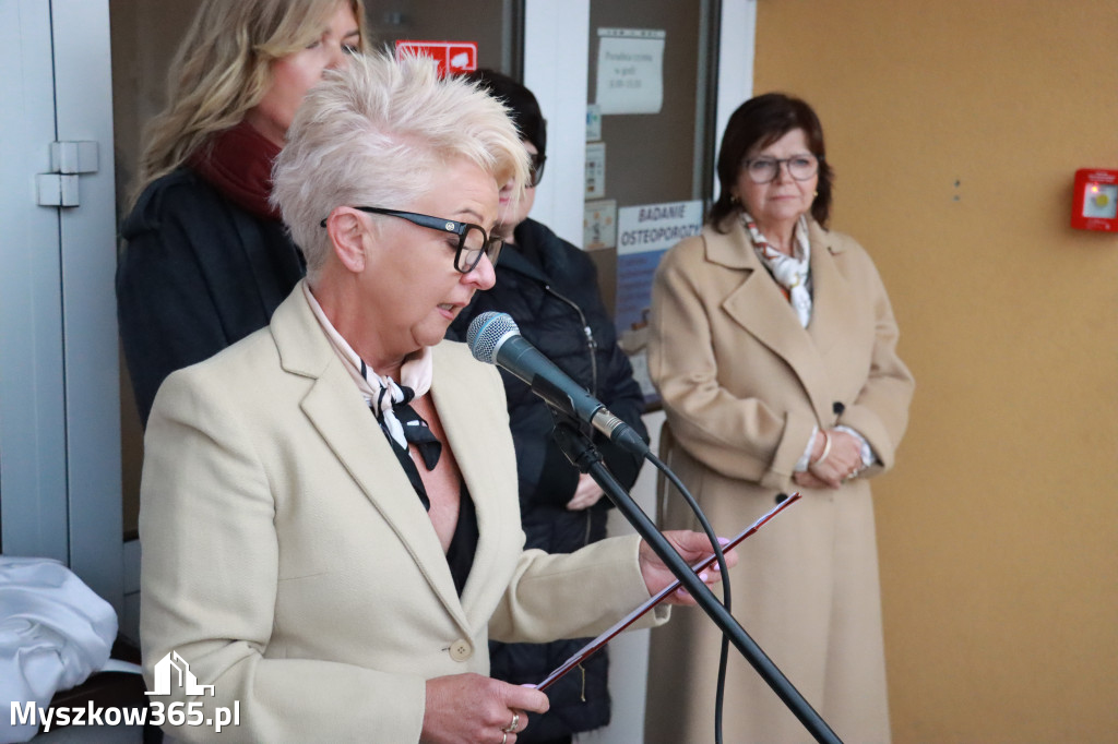 Fotorelacja: Odsłonięcie tablicy pamiątkowej oraz Biała Sobota w Poraju