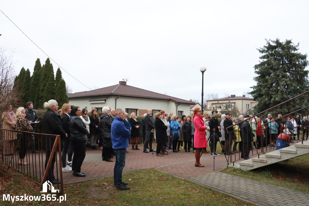 Fotorelacja: Odsłonięcie tablicy pamiątkowej oraz Biała Sobota w Poraju