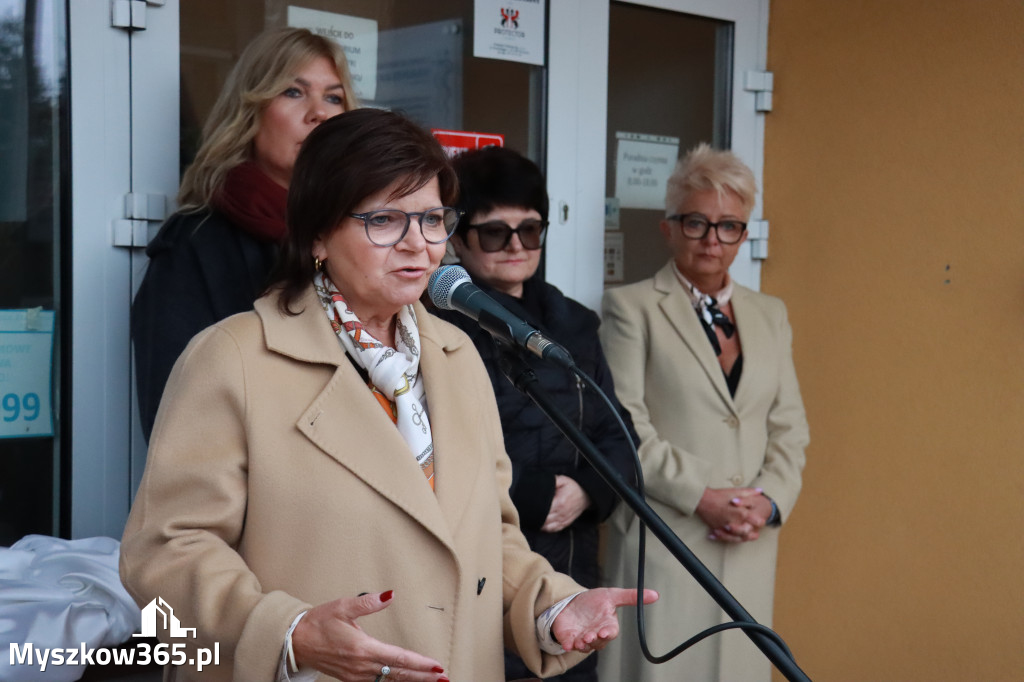 Fotorelacja: Odsłonięcie tablicy pamiątkowej oraz Biała Sobota w Poraju