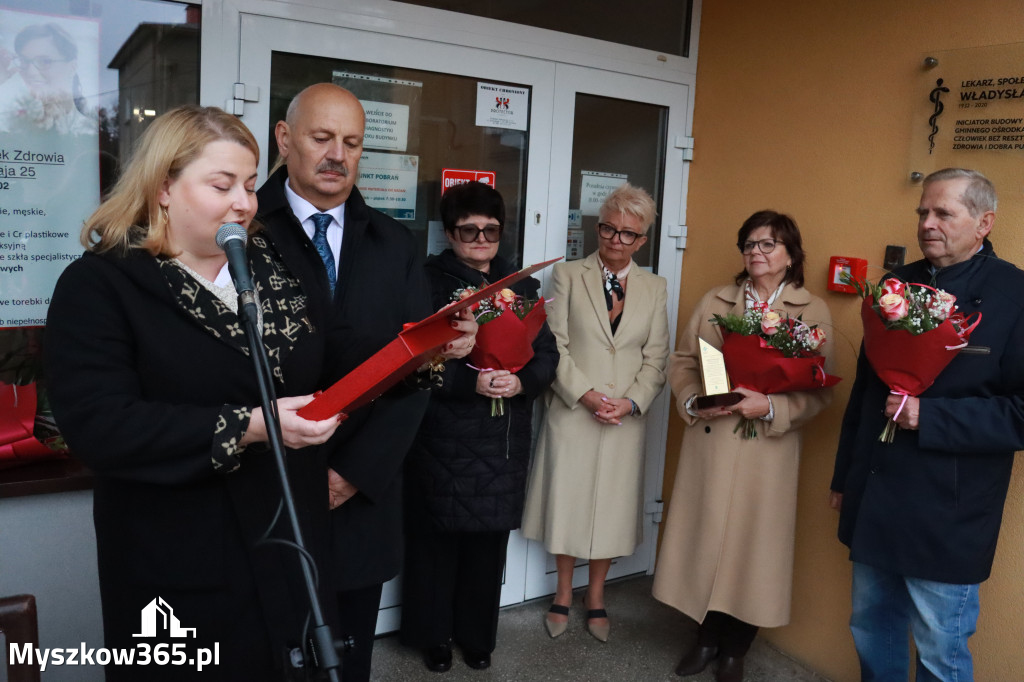 Fotorelacja: Odsłonięcie tablicy pamiątkowej oraz Biała Sobota w Poraju