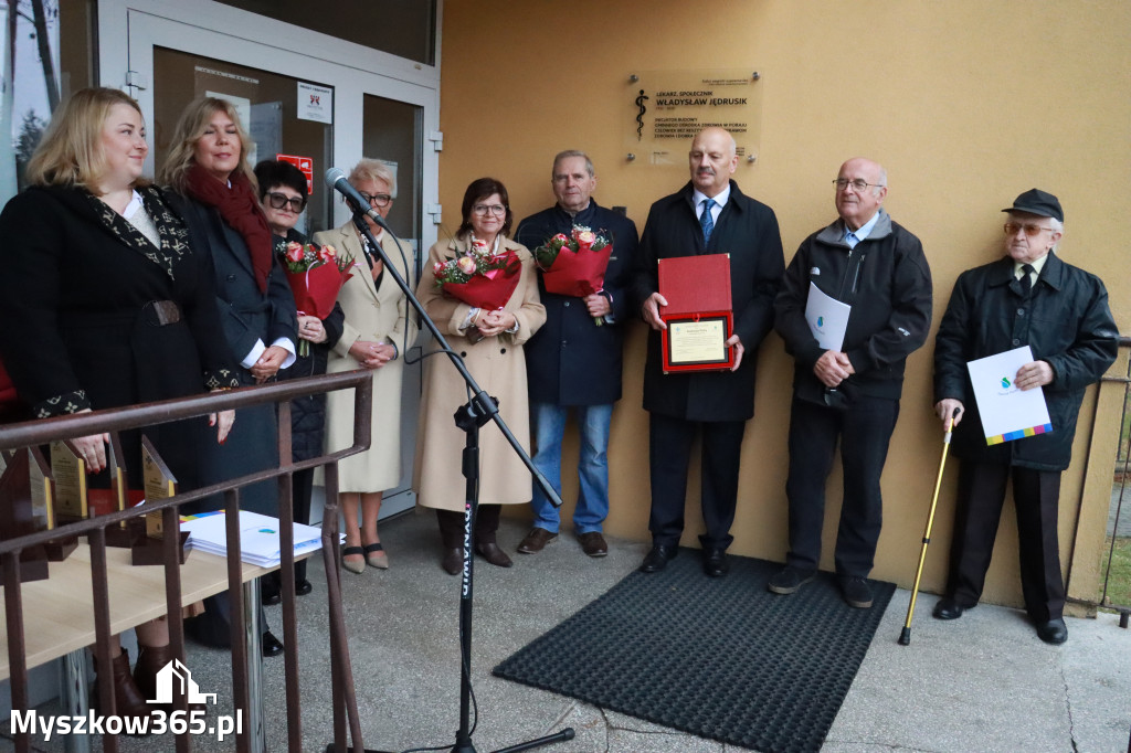 Fotorelacja: Odsłonięcie tablicy pamiątkowej oraz Biała Sobota w Poraju