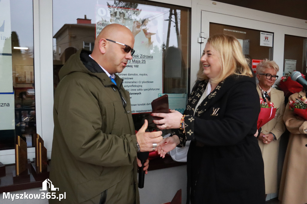Fotorelacja: Odsłonięcie tablicy pamiątkowej oraz Biała Sobota w Poraju