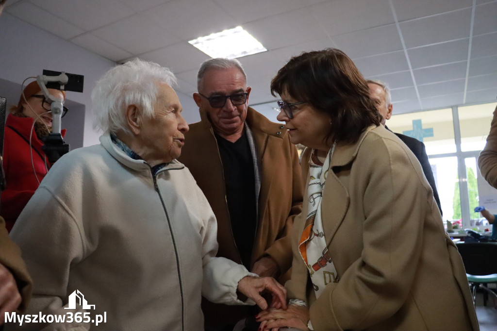 Fotorelacja: Odsłonięcie tablicy pamiątkowej oraz Biała Sobota w Poraju